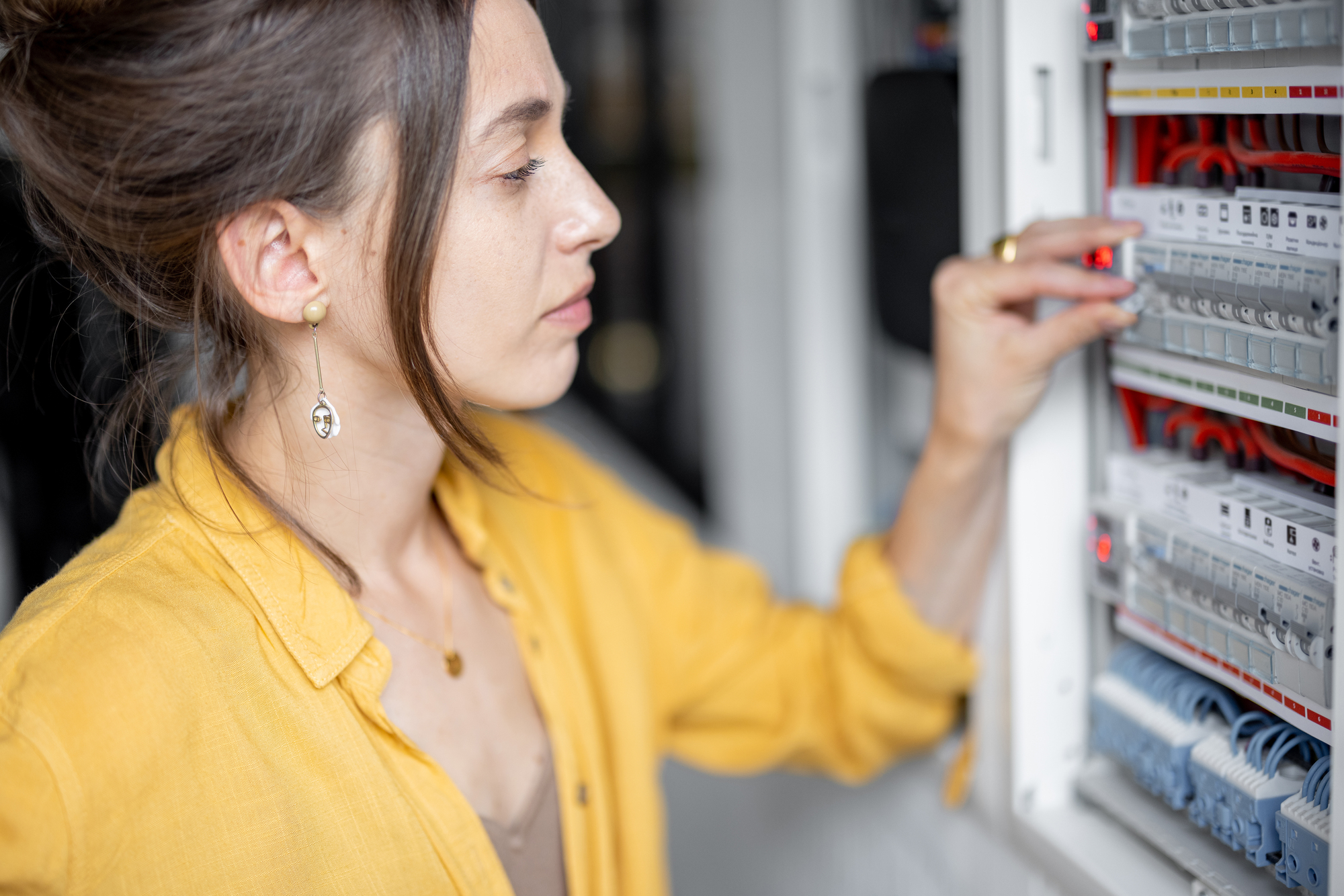 why does my circuit breaker keep tripping